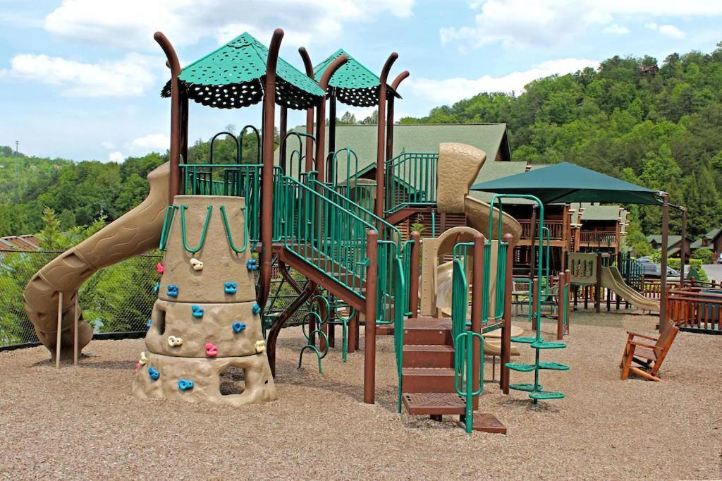 2Br Westgate Resort Sleeps 10 - Smoky Mtn Condo With Free Water Park Gatlinburg Exteriér fotografie